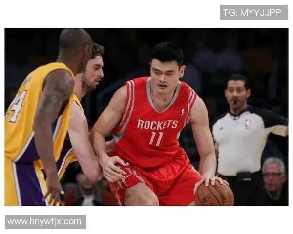 姚明罚球瞬间的背后故事与篮球精神的传承与启示 姚明罚球瞬间的背后故事与篮球精神的传承与启示