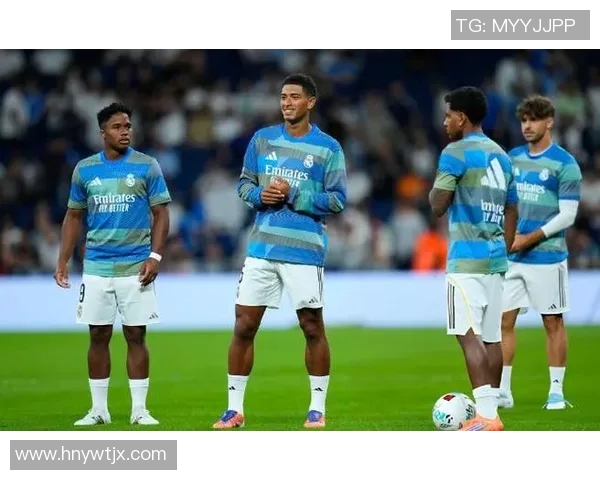 皇马主场战胜比利亚雷亚尔,继续紧咬榜首位置 皇马主场战胜比利亚雷亚尔,继续紧咬榜首位置