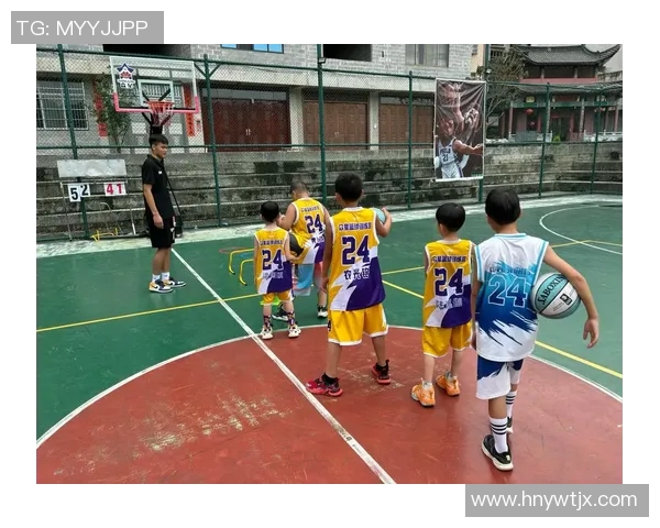 科比在中国举办篮球训练营,培养当地年轻球员 科比在中国举办篮球训练营,培养当地年轻球员